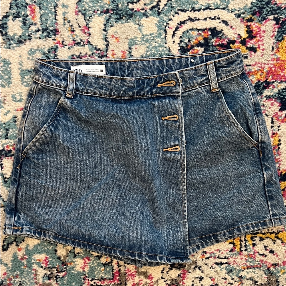Zara Blue Denim Skort with Tri-Button Accent
